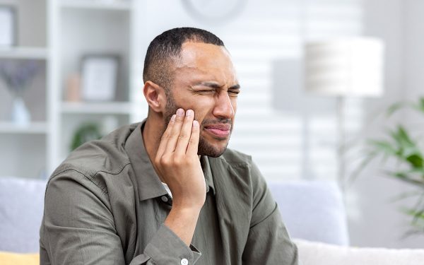 man-with-cavities-pain man with cavities pain